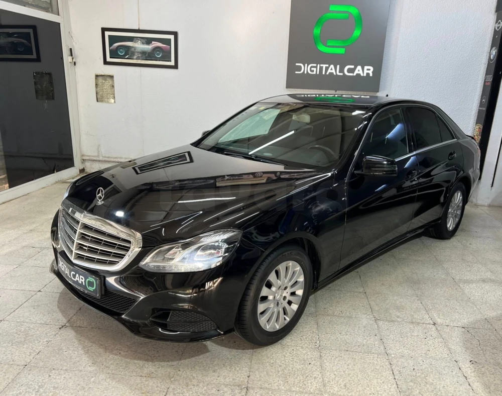 Carte voiture Mercedes-Benz Classe E