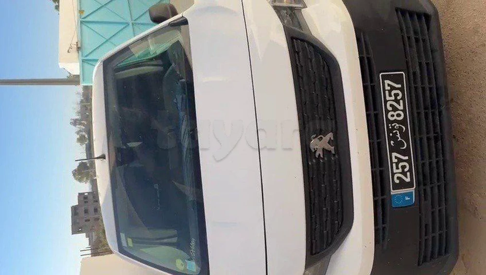 Carte voiture Peugeot Partner