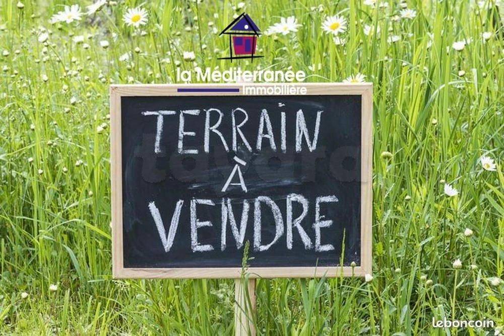 a vendre un terrain 627m² a morneg