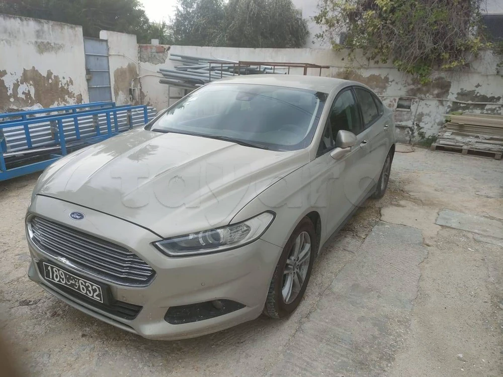 Carte voiture Ford Fusion
