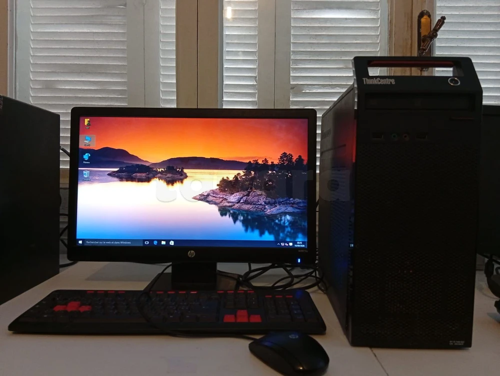 PC de bureau Complet ThinkCentre I3/3éme