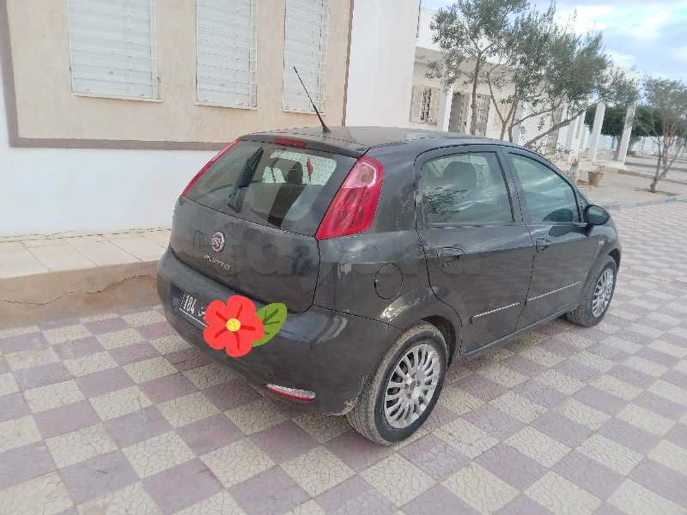 Carte voiture Fiat Punto