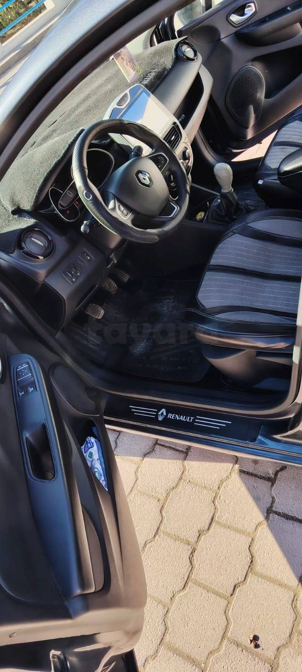 Carte voiture Renault Clio