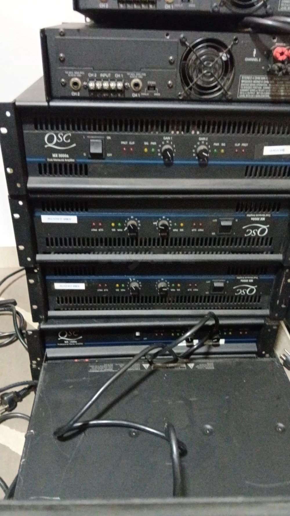 Ampli QSC américain