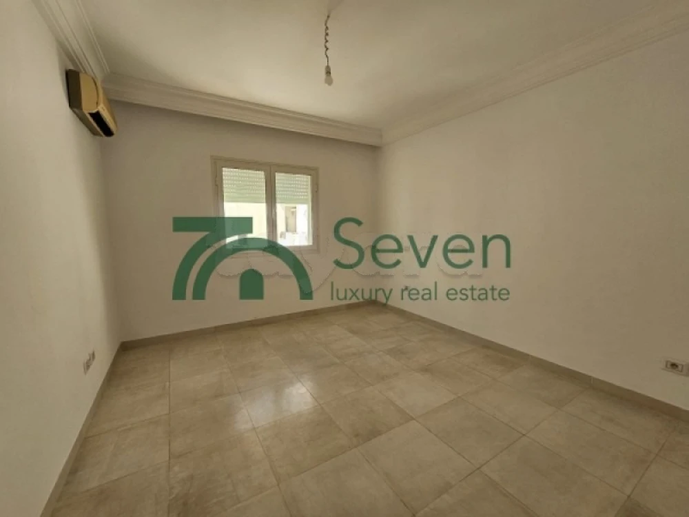 un appartement s1 vide à l wahat