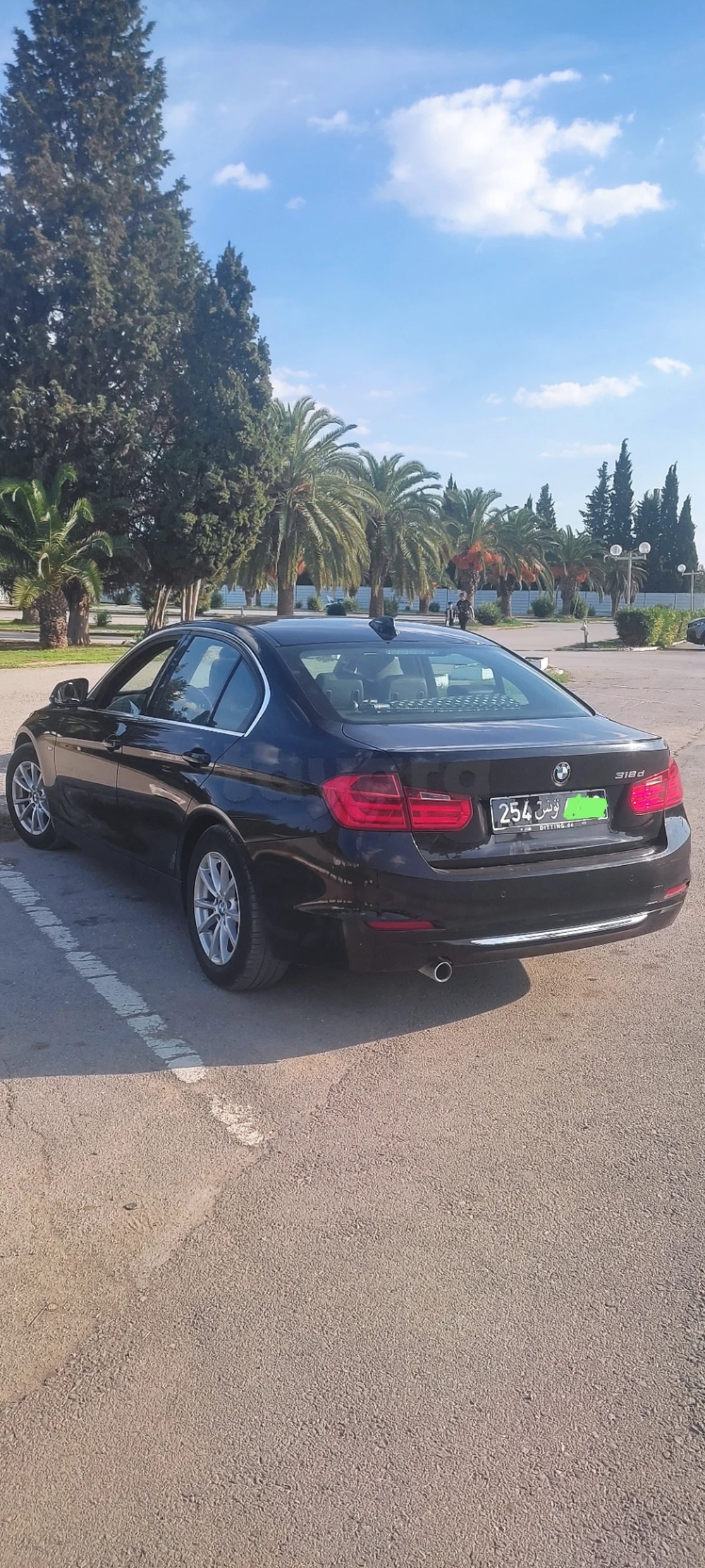 BMW série 3. 318d très bon état à 63 MD