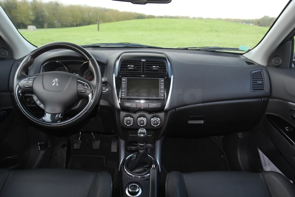 Peugeot 4008