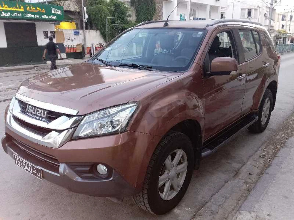 Carte voiture Isuzu D-Max