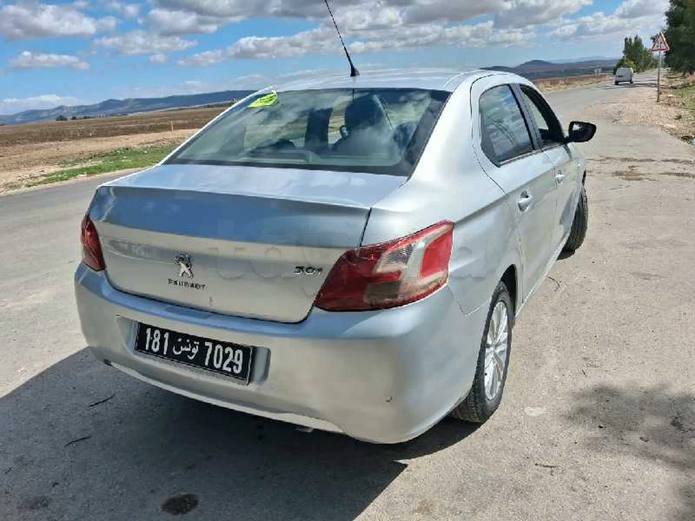 Peugeot 301