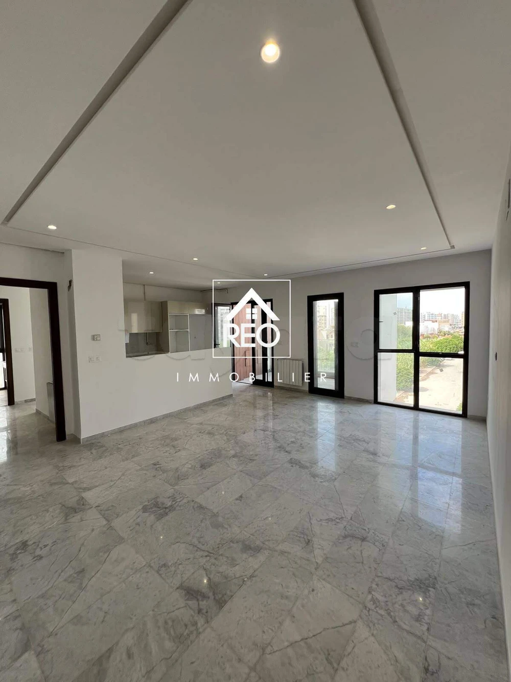 À VENDRE : Un appartement S+2 ( Direct promoteur ), idéalement situé à La Nouvelle Soukra
