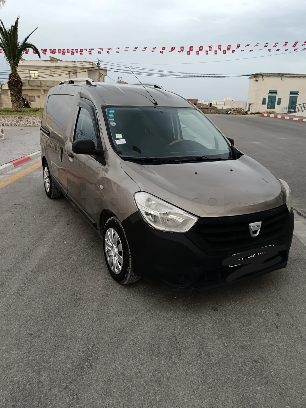 Carte voiture Dacia Dokker