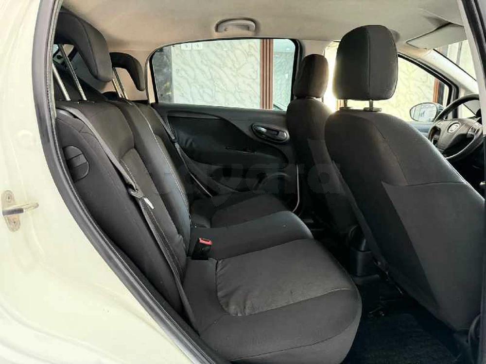 Carte voiture Fiat Grande Punto