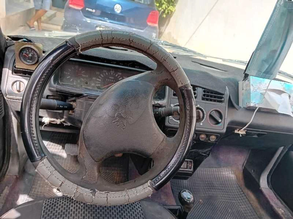 Peugeot 205
