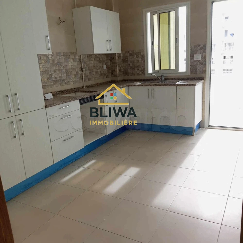 A LOUER APPARTEMENT S+2 HAUT STANDING