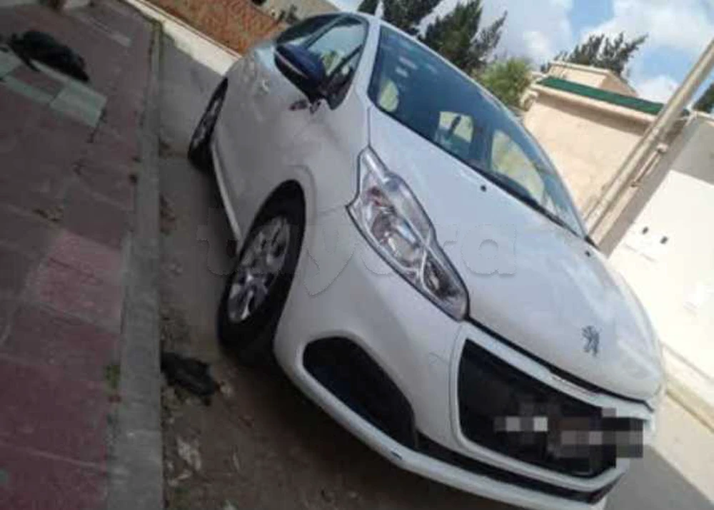 Carte voiture Peugeot 208