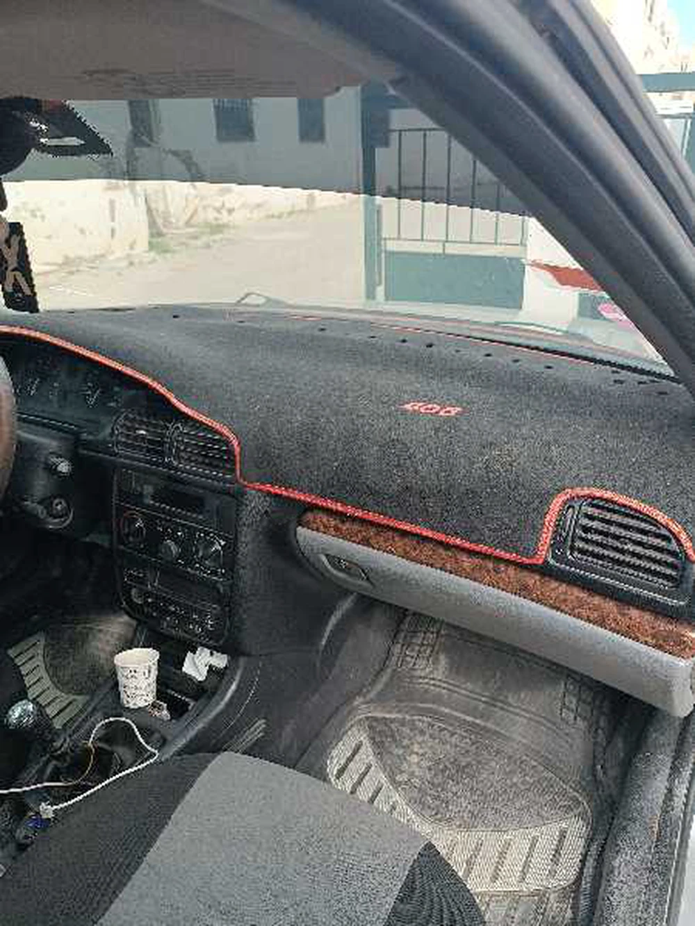 Peugeot 406