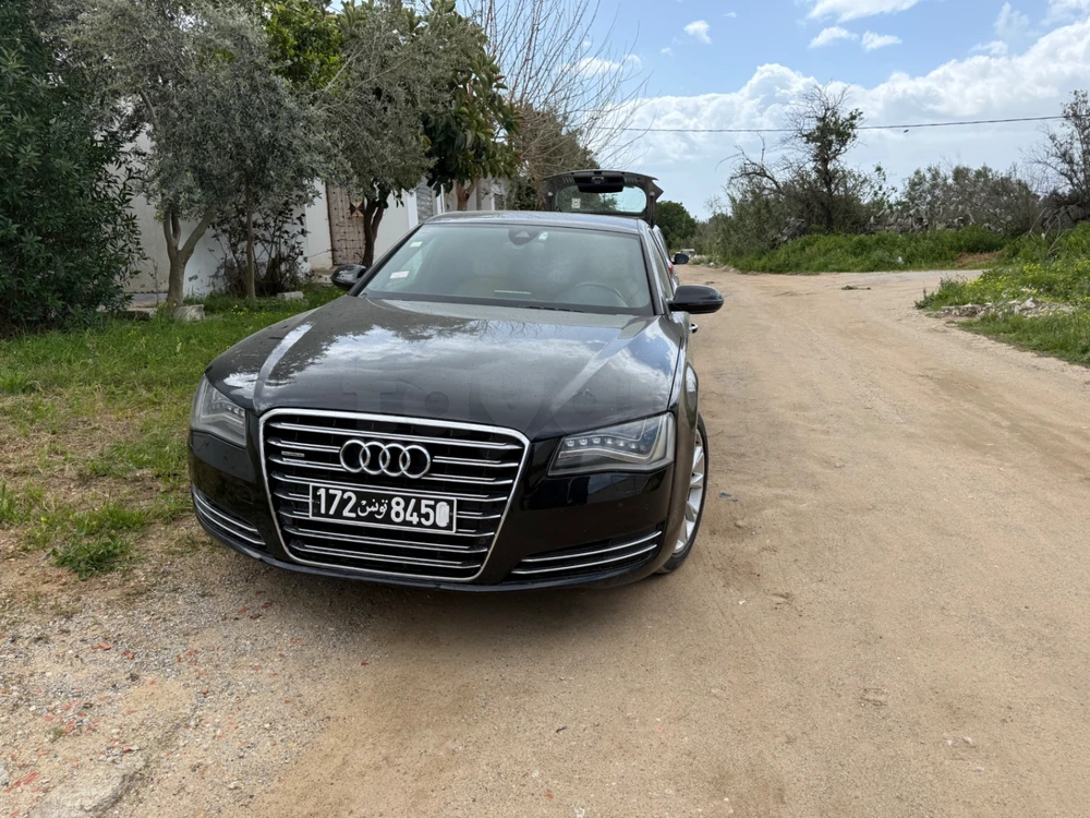 Carte voiture Audi A8