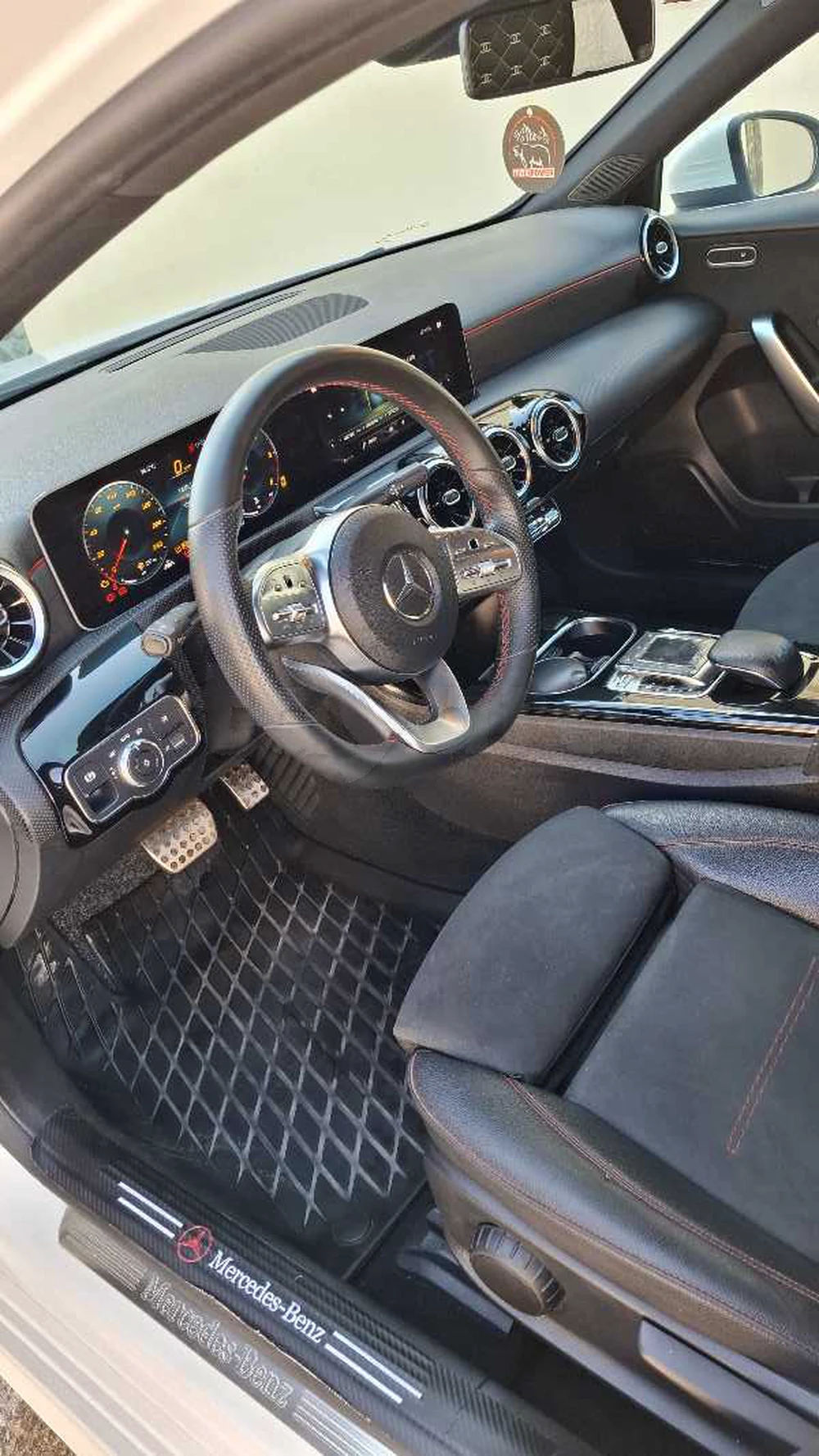 Carte voiture Mercedes-Benz Classe A