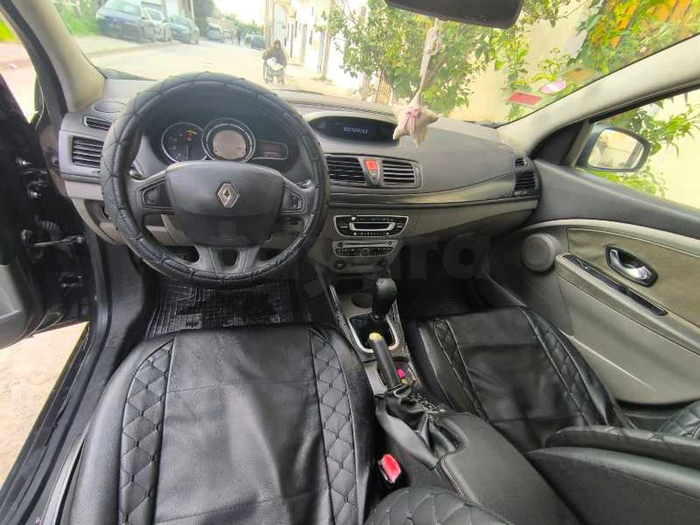Carte voiture Renault Megane