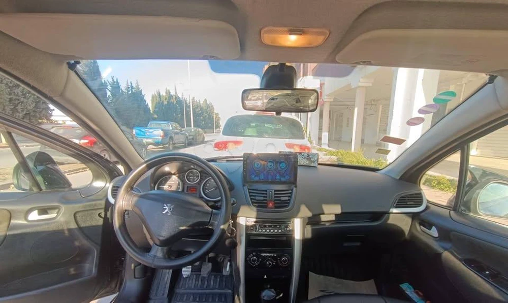 Carte voiture Peugeot 207