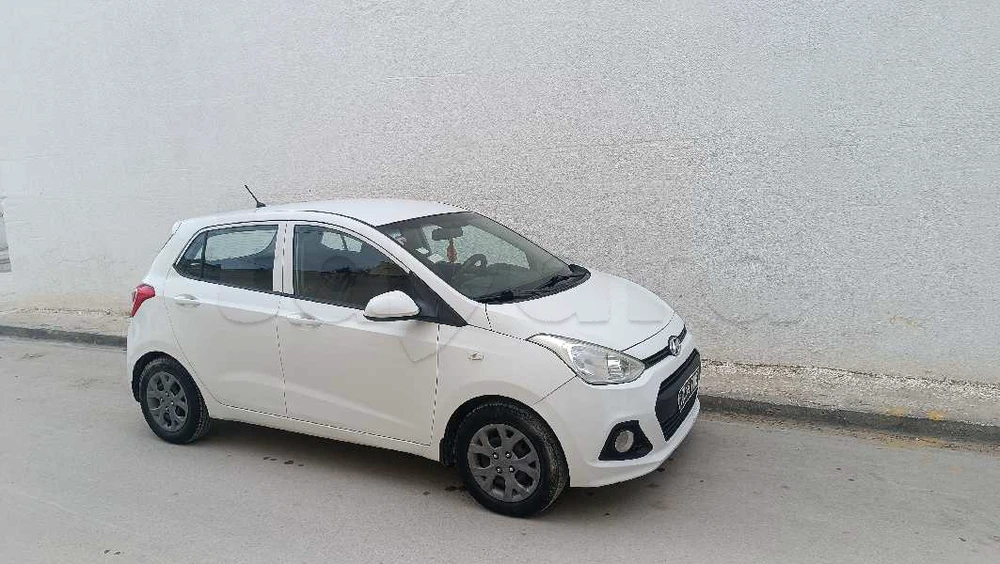 Carte voiture Hyundai i10