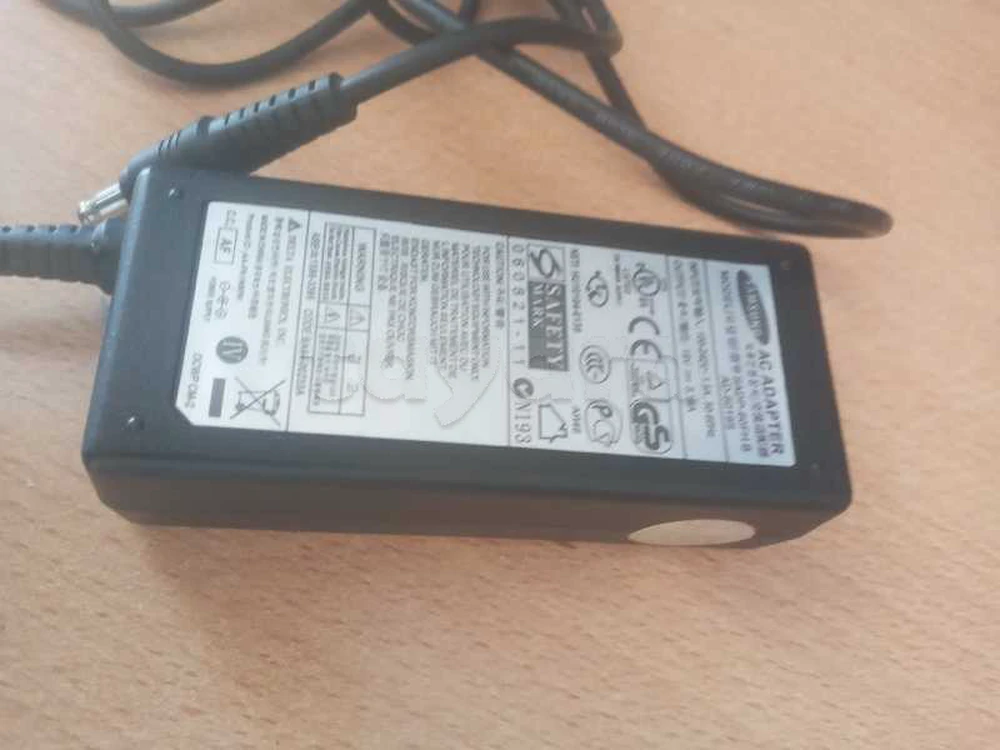 Chargeur Samsung 19v