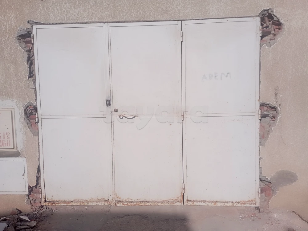 Porte garage en acier