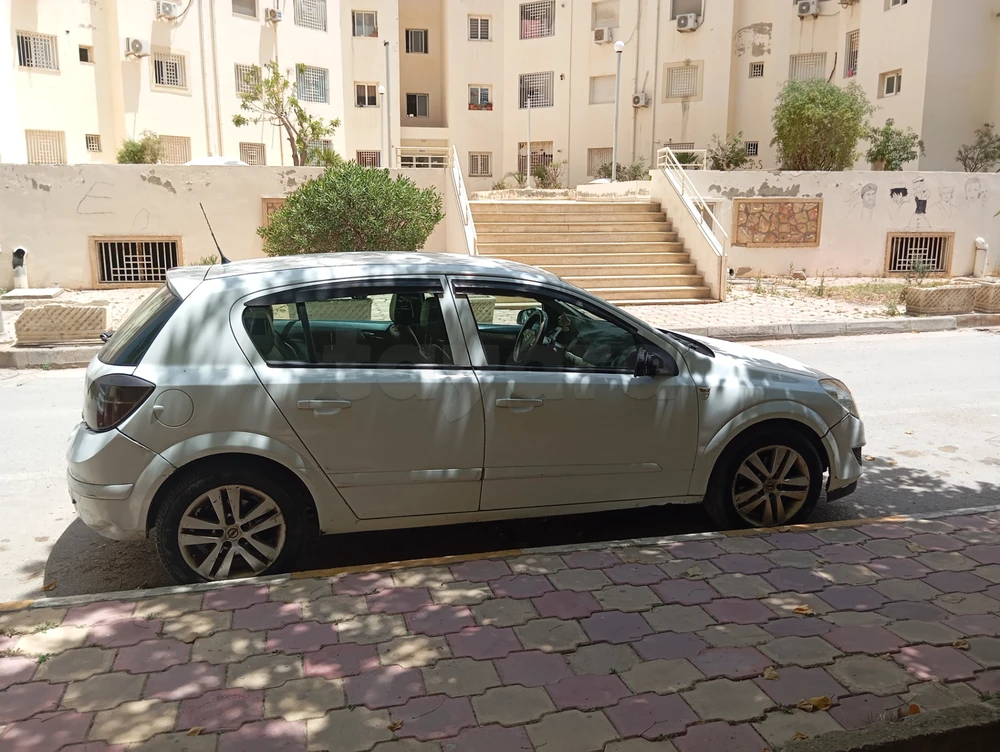 Carte voiture Opel Astra