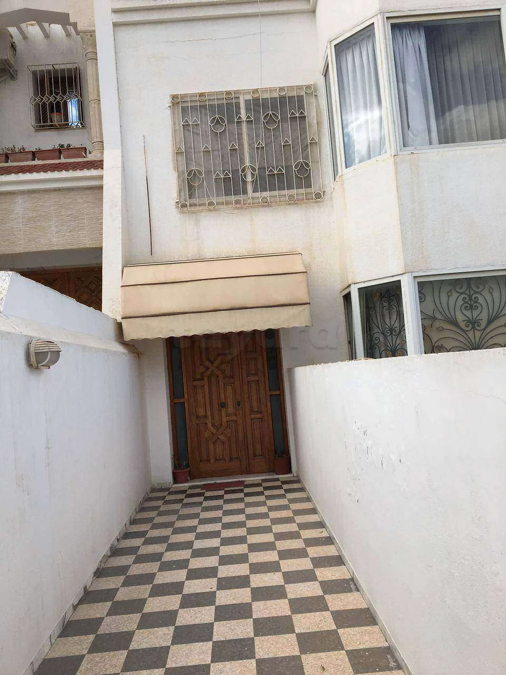 Villa 3 Niveaux Menzah 9