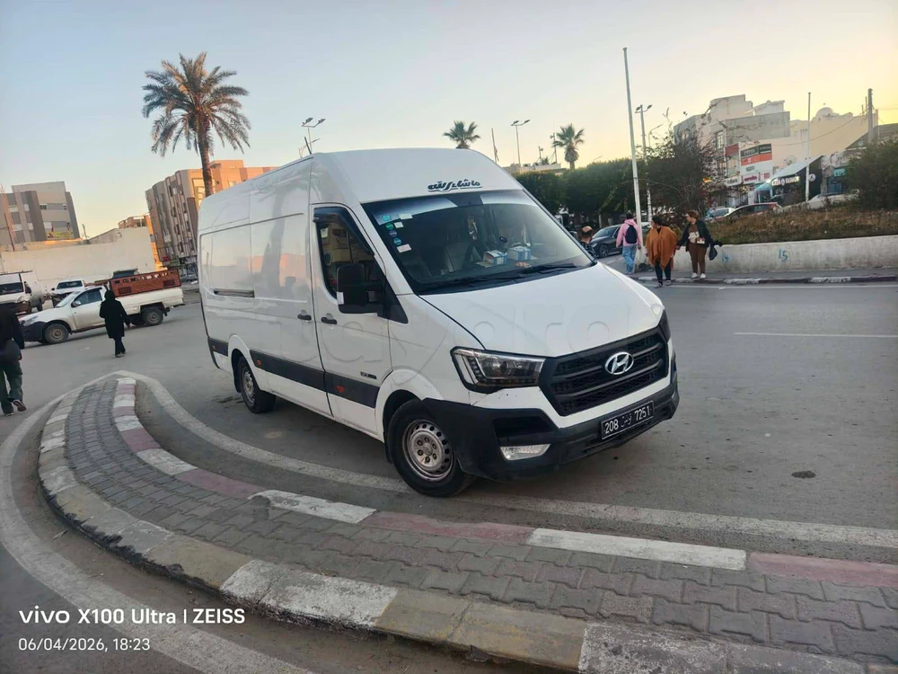 Hyundai H200