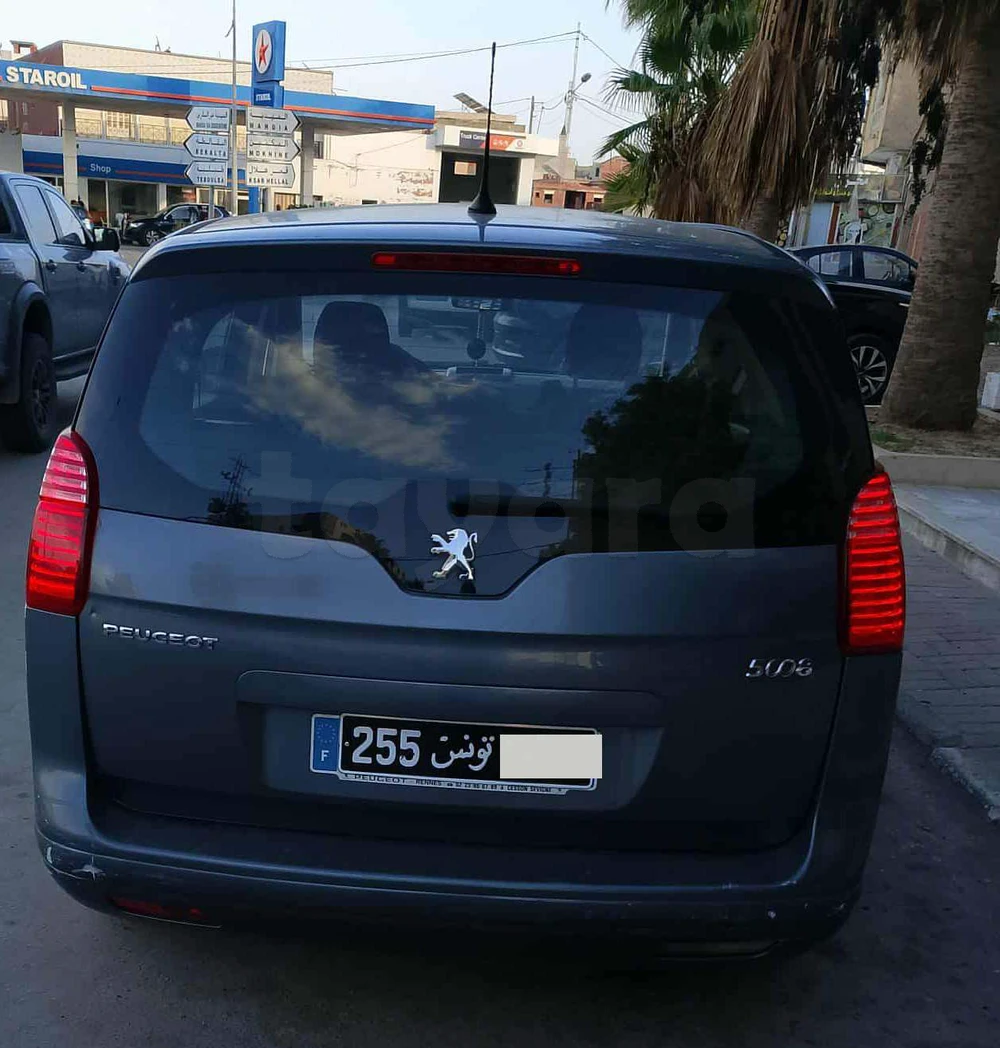 Peugeot 5008