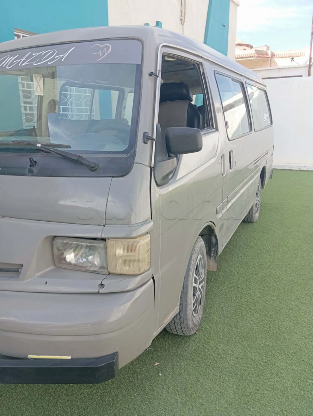 Mazda E2000