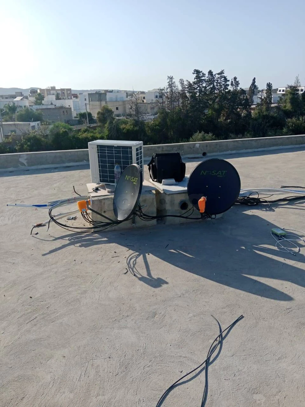 تركيب و تصليح الهوائيات و المكيفات installation parabole clima