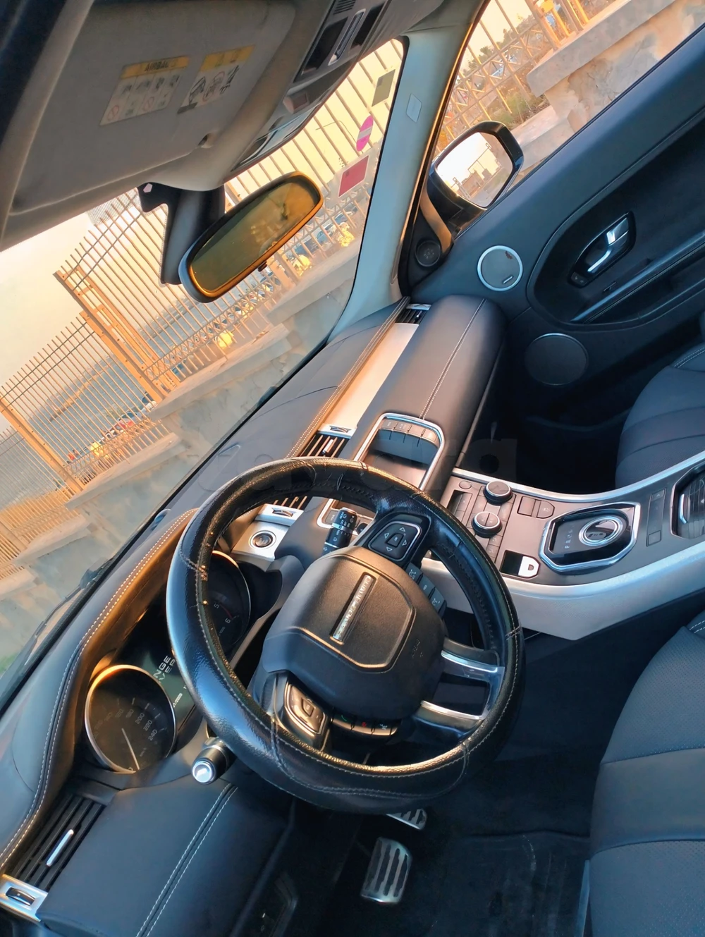 Carte voiture Land Rover Range Rover Evoque