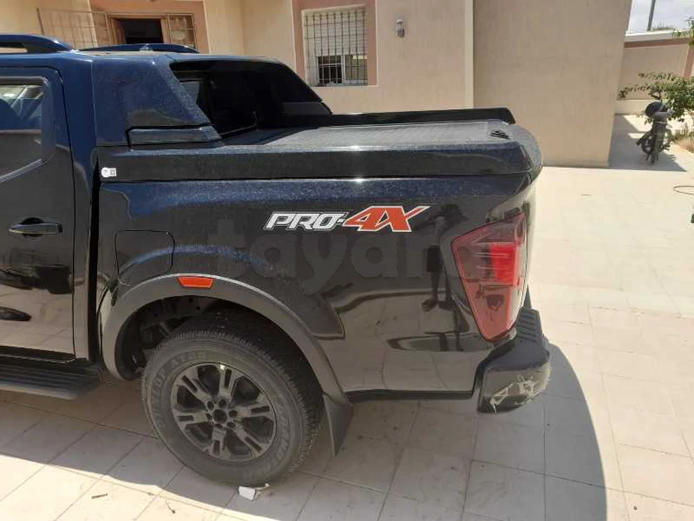 Nissan Pick up