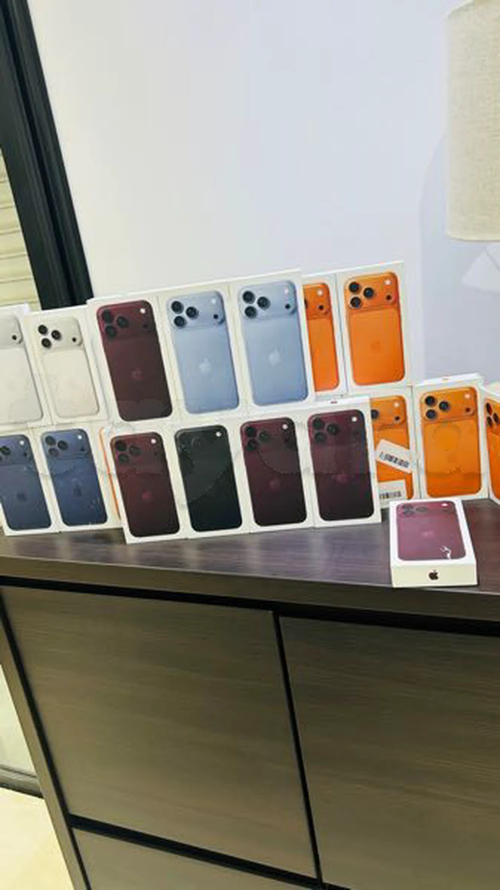iphone 18 pro max Cacheté