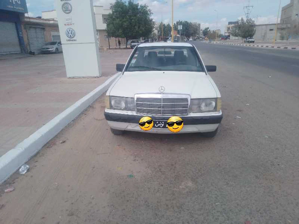Mercedes-Benz 190