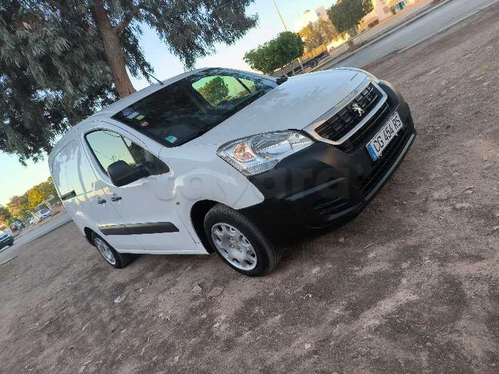 Carte voiture Peugeot Partner