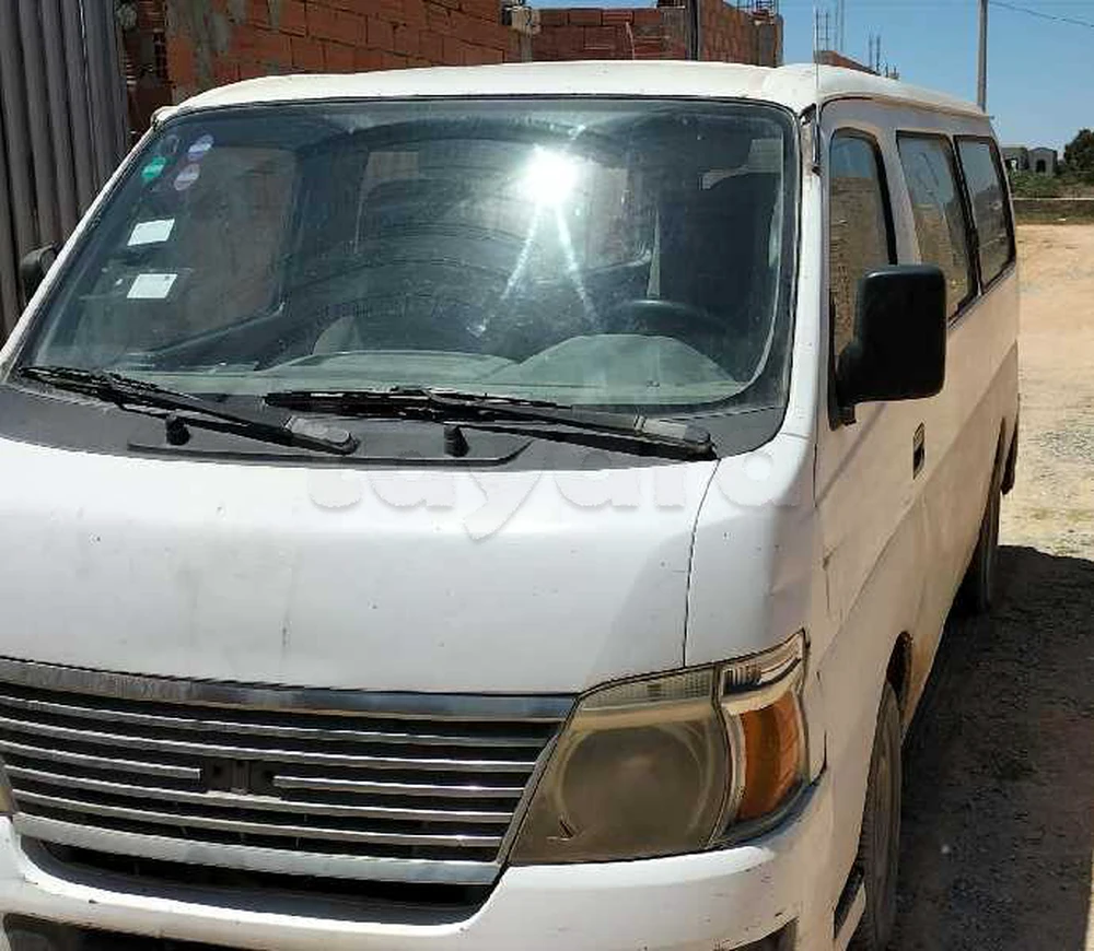 Carte voiture Nissan Urvan