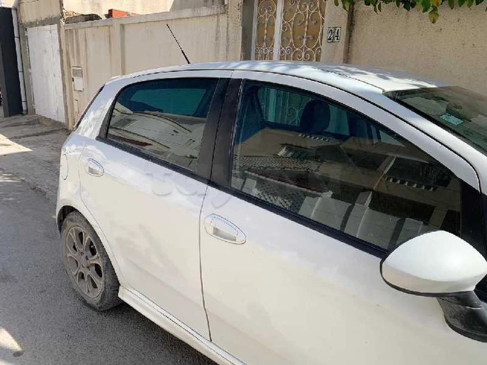 Carte voiture Fiat Grande Punto