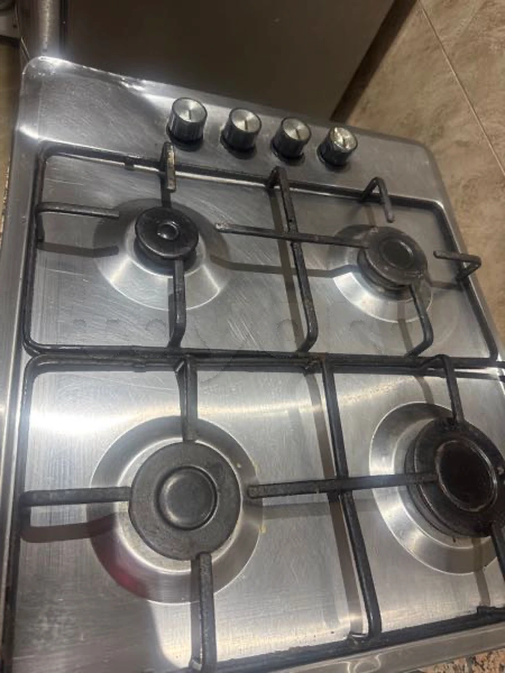 Électroménager d'occasion : Machine à laver Orient, Chauffe-eau Ariston 50L, Plaque de cuisson inox