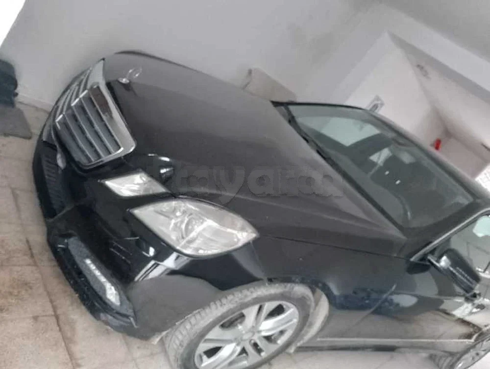 Carte voiture Mercedes-Benz Classe E