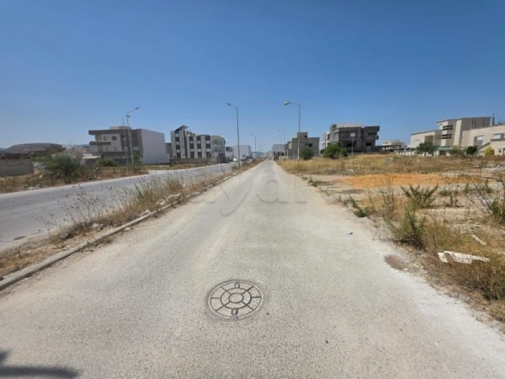 Terrain de 410 m² à Borj Cedria