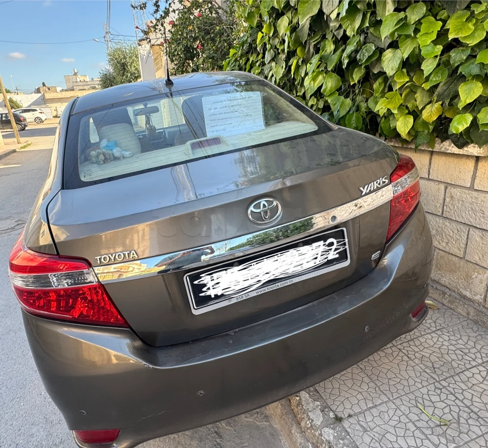 Carte voiture Toyota Yaris