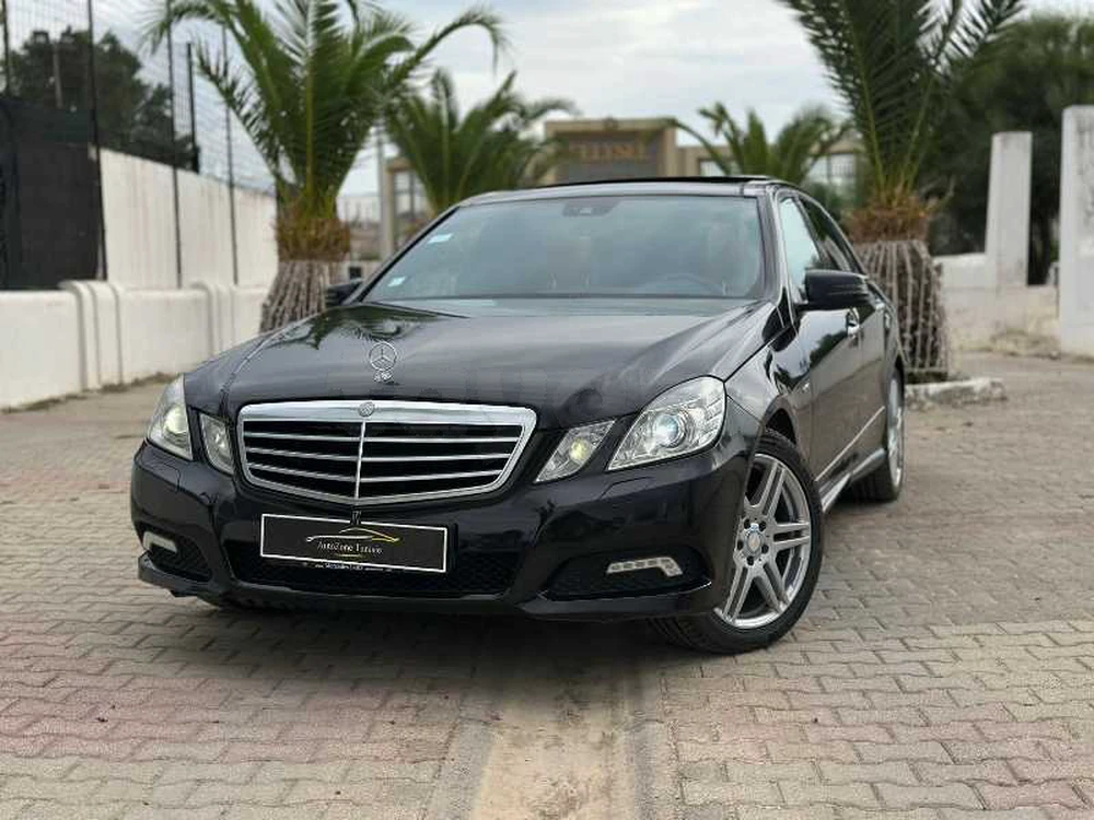 Carte voiture Mercedes-Benz Classe E