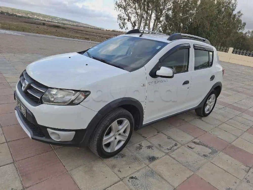 Carte voiture Dacia Sandero