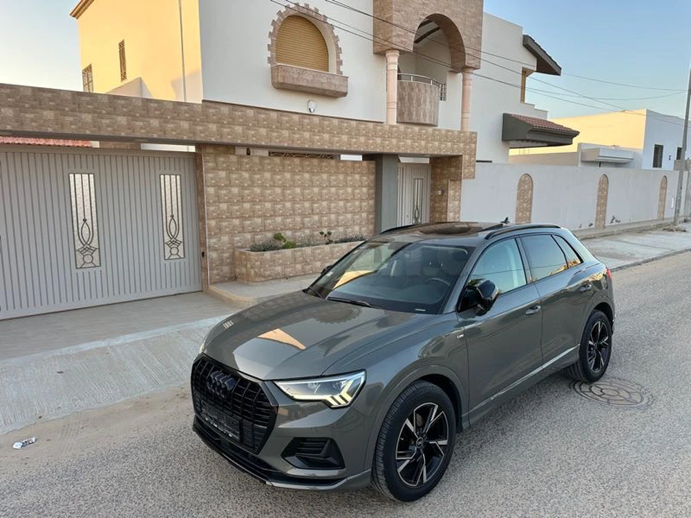 Carte voiture Audi Q3
