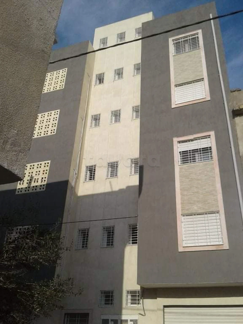 Appartement haut standing s+3 à louer
