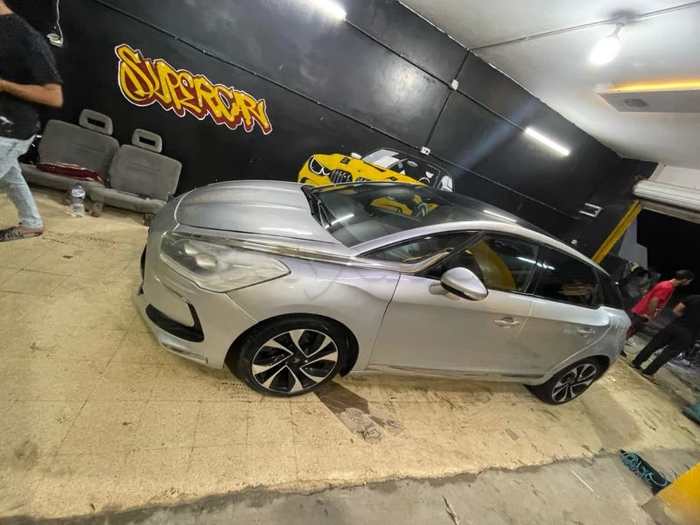Citroen DS5