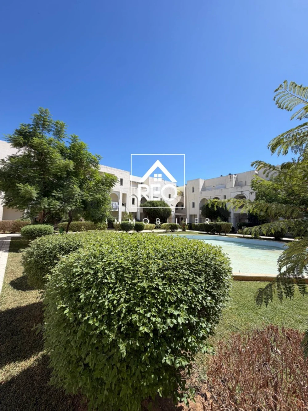 A VENDRE : Un Appartement S+2 idéalement situé à Chotrana 2 – La Soukra, dans une résidence R2